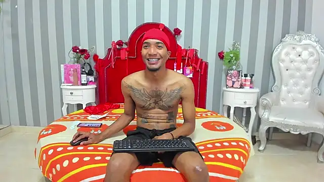 CaroyAndy online show from May 7, 2026, 12:32 pm