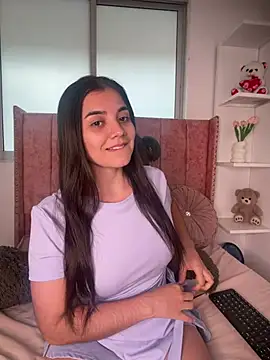 Snapshot of salomecute21 chatting on July 10, 2026, 11:35 am salomecute21 online show from July 10, 2026, 11:35 am