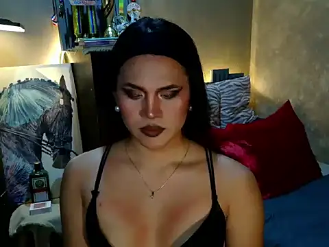 YllanaAltheaXxX online show from July 12, 2026, 7:43 am