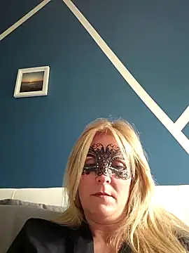 bellemasquer online show from May 18, 2026, 12:55 pm