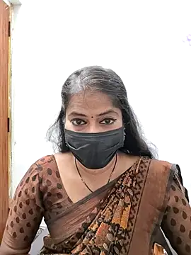 Snapshot of tamil_Sigappu_Roja chatting on June 3, 2026, 12:35 am tamil Sigappu Roja online show from June 3, 2026, 12:35 am