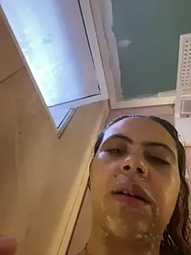 Chloe Leaozinho online show from July 26, 2026, 2:57 pm