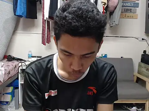 Demure Asian143 online show from August 4, 2026, 1:31 am