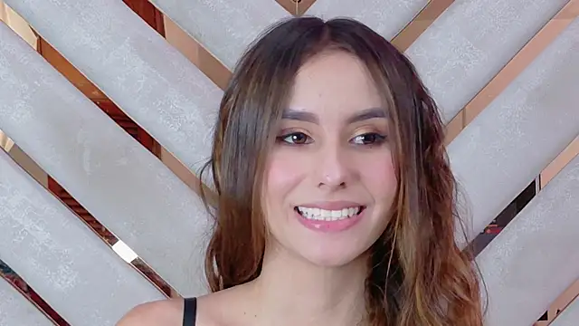 Sarah-Grace online show from May 21, 2026, 12:39 am