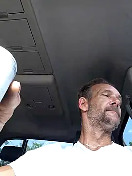 Hungwell1515 online show from May 10, 2026, 1:49 pm
