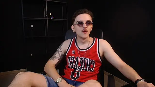 FelixStarkk online show from July 8, 2026, 5:34 am