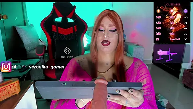Sweetveronik 44 online show from June 24, 2026, 6:12 am