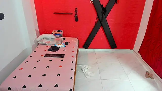 bdsmforever18 online show from July 16, 2026, 1:33 am