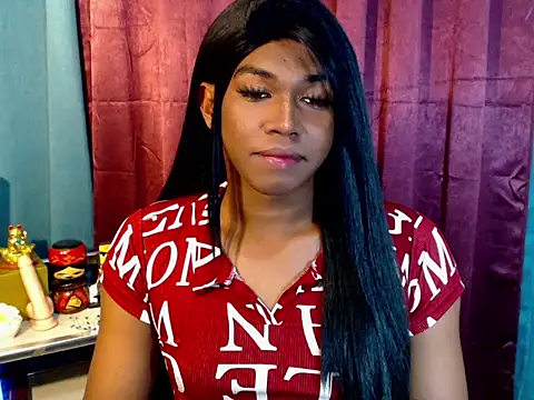 Snapshot of Milagrosa_xx chatting on June 10, 2026, 11:35 pm Milagrosa xx online show from June 10, 2026, 11:35 pm