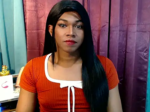 Snapshot of Milagrosa_xx chatting on June 28, 2026, 9:43 pm Milagrosa xx online show from June 28, 2026, 9:43 pm