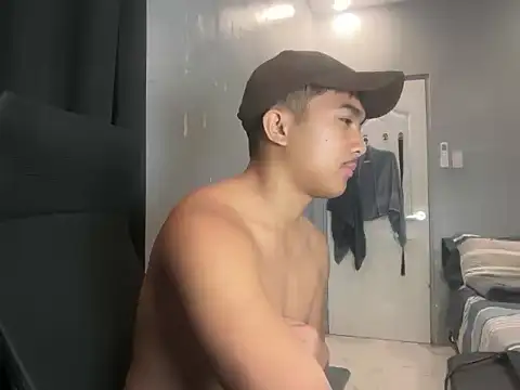pinoyAdrianneXXX online show from July 15, 2026, 9:47 am