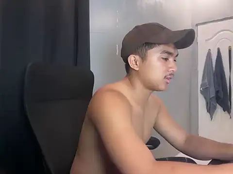 pinoyAdrianneXXX online show from July 23, 2026, 12:47 pm