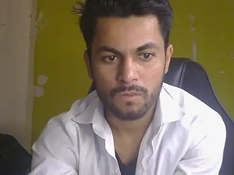 ursdreamperson online show from July 15, 2026, 2:06 am