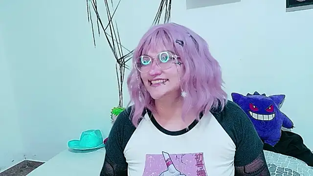 Snapshot of XxGreenGoodxX chatting on July 22, 2026, 9:39 pm XxGreenGoodxX online show from July 22, 2026, 9:39 pm