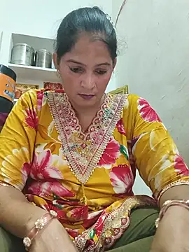 Snapshot of Chhaya_hot chatting on June 17, 2026, 11:56 am Chhaya hot online show from June 17, 2026, 11:56 am