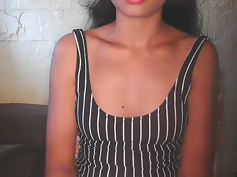 Ankita Chandel online show from November 10, 2025, 8:24 am