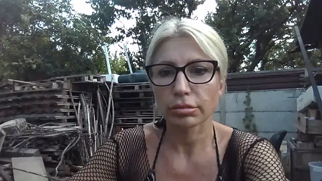 fox red lady7 online show from July 3, 2026, 2:12 pm