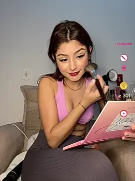 Snapshot of MarianaNinfa chatting on July 13, 2026, 11:29 pm MarianaNinfa online show from July 13, 2026, 11:29 pm