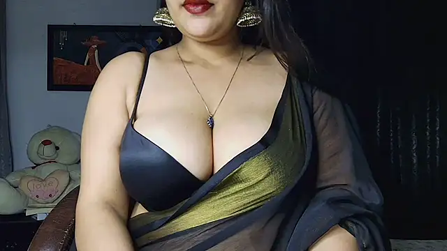 MissNasha online show from August 8, 2026, 5:09 am