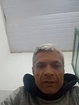 BrenoAvelar online show from July 5, 2026, 2:18 am