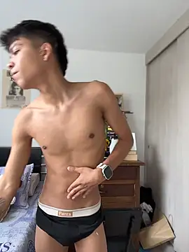 MaxiWildd online show from June 26, 2026, 1:26 pm