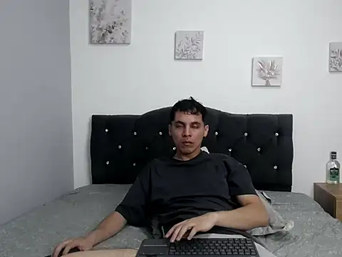 Andres 69 Fantasy online show from February 5, 2026, 10:58 pm