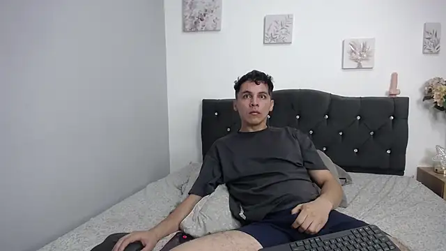 Andres 69 Fantasy online show from February 25, 2026, 2:10 am