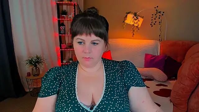 CrystaalStaar online show from May 27, 2026, 1:57 am
