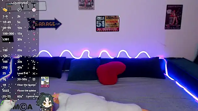 AmourLily online show from June 1, 2026, 6:37 am
