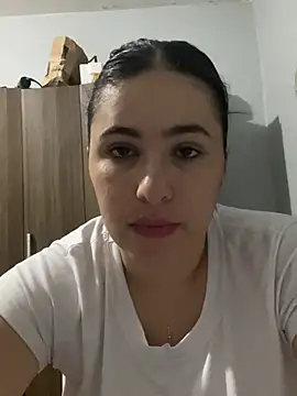 IvettSt  online show from August 4, 2026, 3:21 am