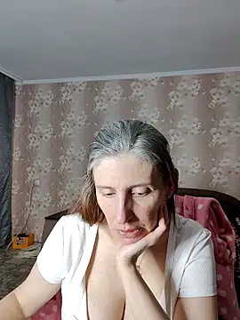 CandiCole online show from June 20, 2026, 4:26 am
