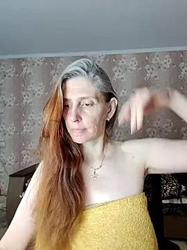 CandiCole online show from July 16, 2026, 5:13 am