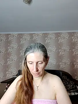 CandiCole online show from July 17, 2026, 4:08 am