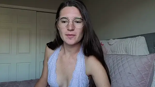 bambifarrina online show from June 4, 2026, 12:27 am