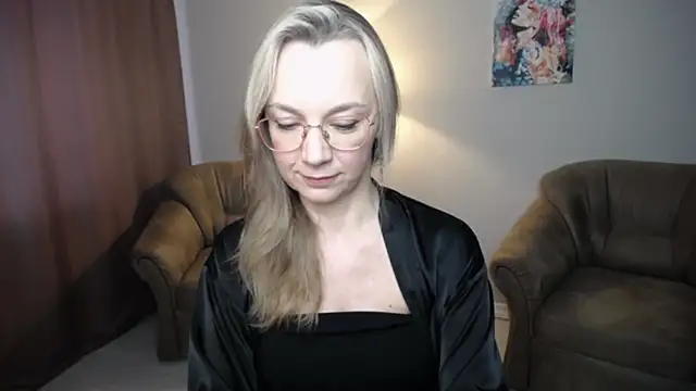 Ava Elior online show from July 6, 2026, 11:40 am