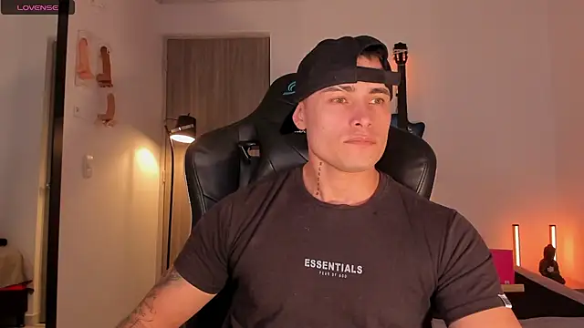 connorsmiith online show from July 22, 2026, 12:19 pm
