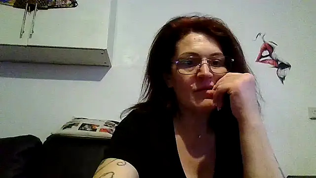 RubyyRosee online show from April 25, 2026, 2:25 pm
