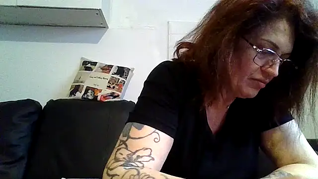 RubyyRosee online show from May 15, 2026, 5:58 am