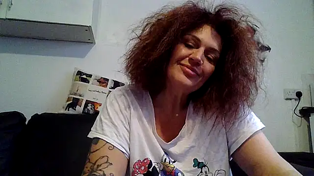 RubyyRosee online show from May 31, 2026, 5:37 am