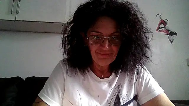 RubyyRosee online show from July 4, 2026, 6:19 am