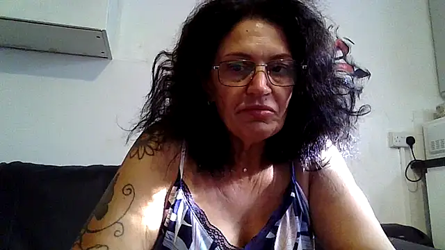 RubyyRosee online show from July 31, 2026, 6:35 am