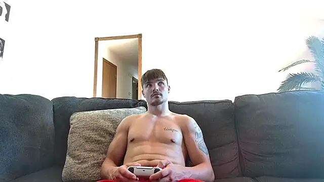 derekmontana2 online show from June 17, 2026, 10:54 pm