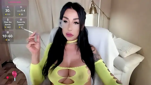 oh julya online show from July 7, 2026, 8:02 pm