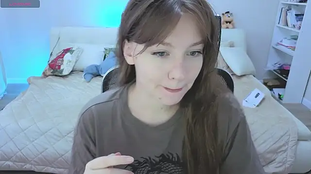 Moon  Bunny online show from July 26, 2026, 3:19 pm