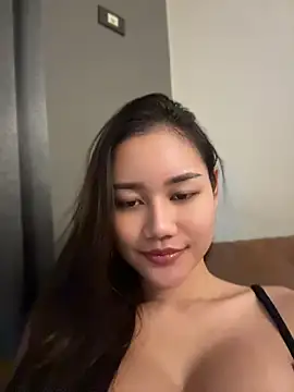 cherrycuteasian online show from July 3, 2026, 4:52 am