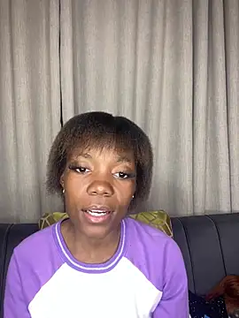 prettydollyy online show from July 23, 2026, 7:23 pm