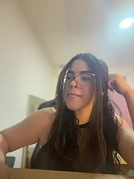 Snapshot of Valentina2390 chatting on July 11, 2026, 2:14 am Valentina2390 online show from July 11, 2026, 2:14 am