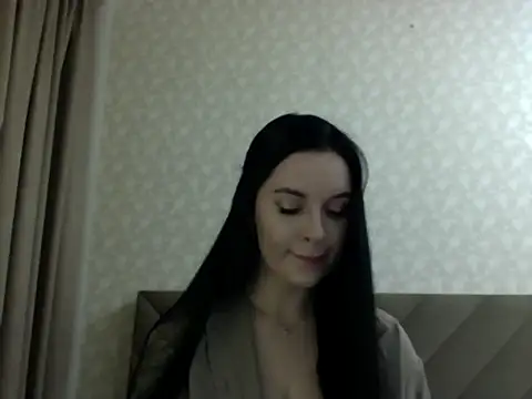 Lulii24 online show from October 31, 2025, 12:44 am