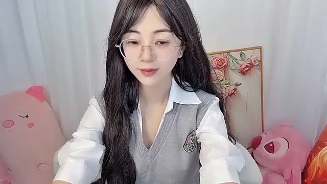 nini a online show from June 28, 2026, 1:55 am