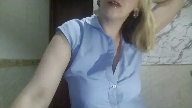 MiyaHottie online show from July 21, 2026, 6:49 am